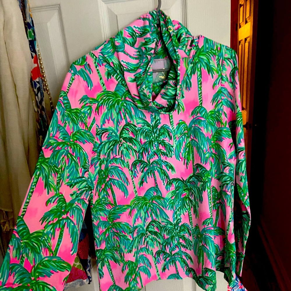 NWOT Lilly Pulitzer long sleeve athletic top